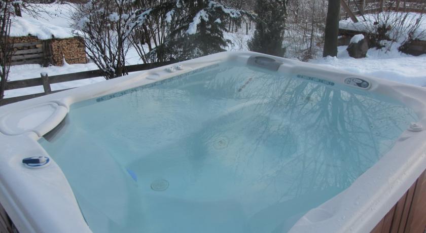 Piscina scoperta Hotel Colpi Trentino