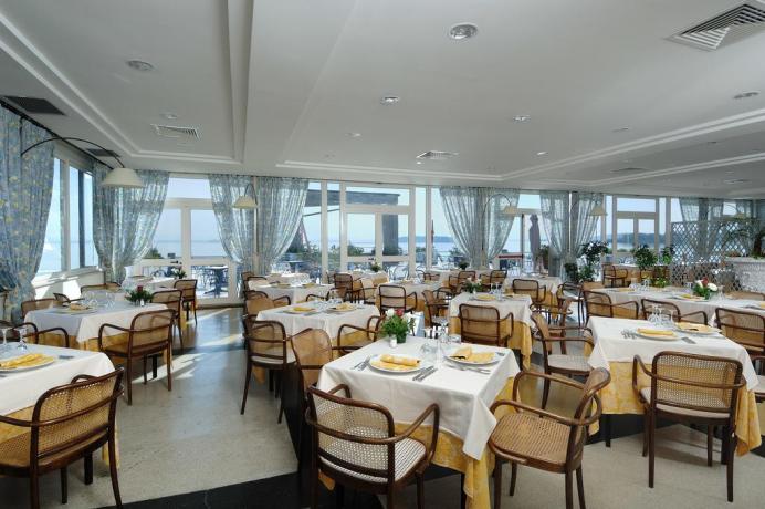 Ristorante interno molto ampio Hotel del Lago 