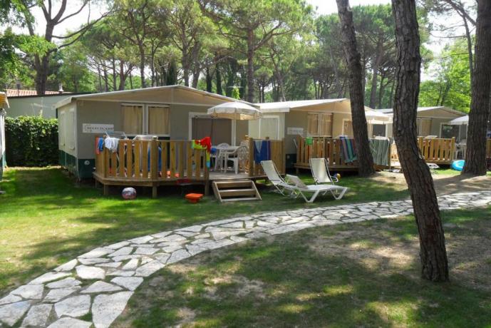 Villaggio vacanze con case mobili cucina veranda Sorso-Sardegna 