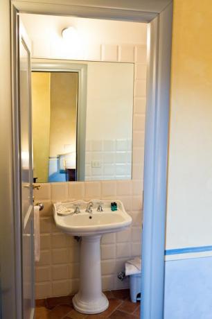 Bagno in camera da letto in Agriturismo Terni