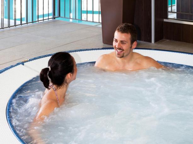 Hotel-Centro Wellness con vasche idromassaggio  