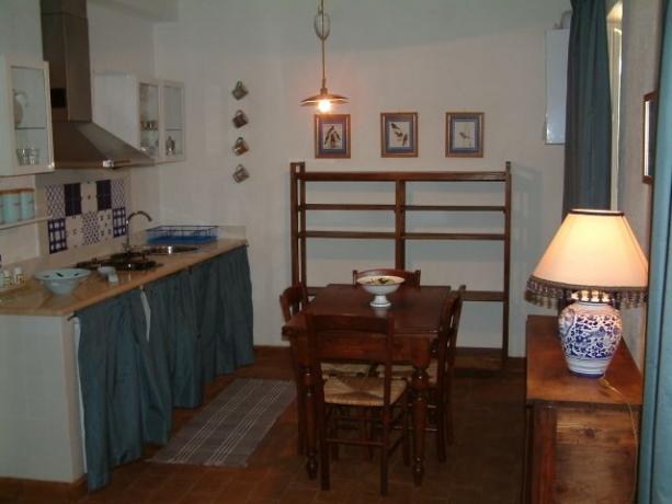 Appartamento vacanza 2/4 persone, cucina attrezzata