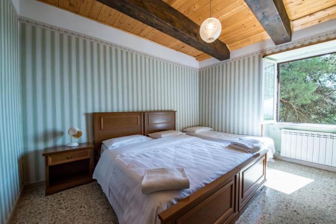 Camera Tripla spaziosa nella county house