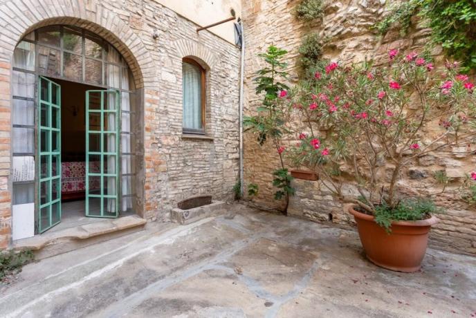 Vista dal soggiorno appartamento in affitto Assisi 