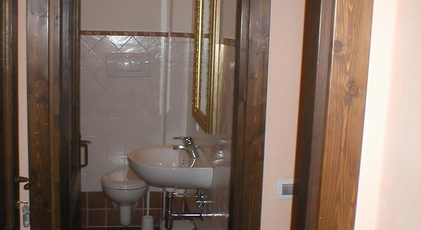 Bagno in camera con doccia