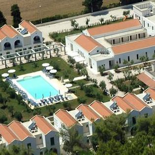 Villaggio Bungalow, Piscina Animazione - Frassanito Hotel&Residence