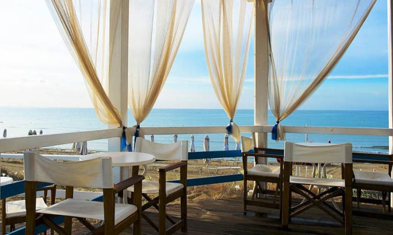 Bar in spiaggia Hotel 5 stelle Castellaneta-marina 