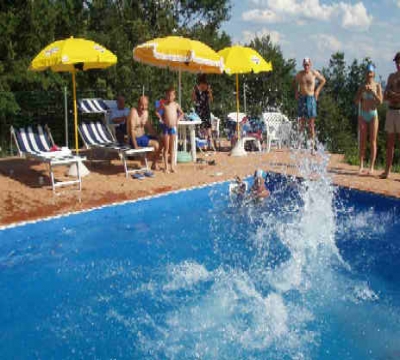 Residence con Appartamenti e Piscina