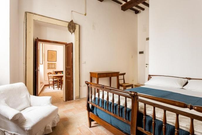 Camera doppia appartamento in affitto Assisi 