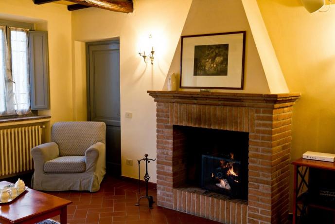 Relax con camino in Appartamento Vacanza a Narni