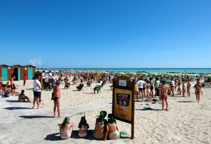 Grande spiaggia di Sabbia a Grottammare  