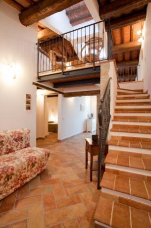 Appartamento fiordaliso, camera con soppalco