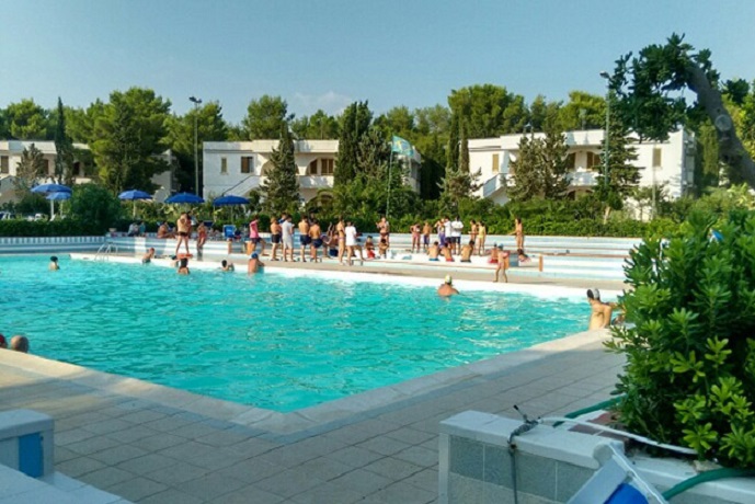Piscina all'aperto Villaggio Turistico Marina di Mancaversa