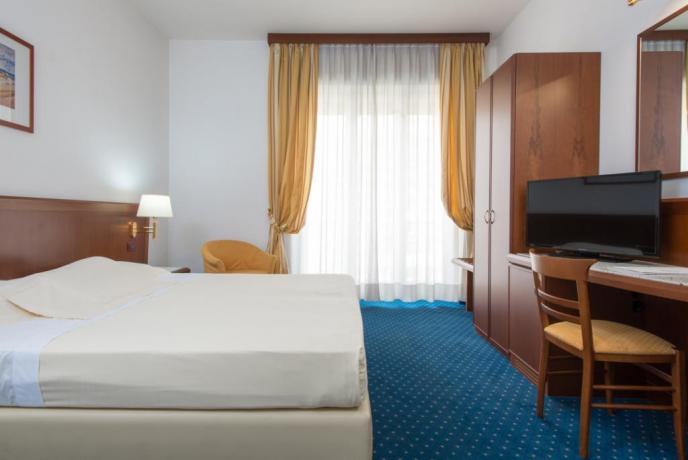 Hotel Rende con camere matrimoniali, Tv, Sky, Wifi