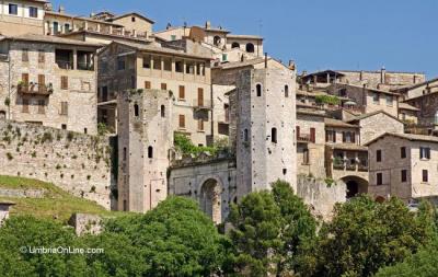 Borgo di Spello vicino  casa vacanze Acquatino 