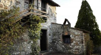 Casale in pietra con camere