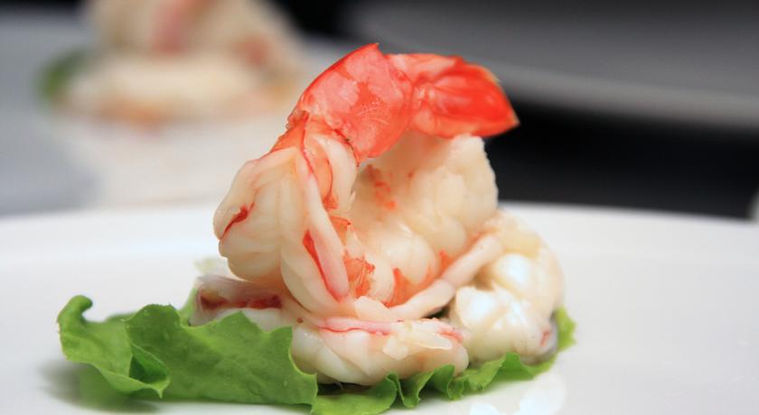 Hotel con Ristorante con specialitá di Pesce