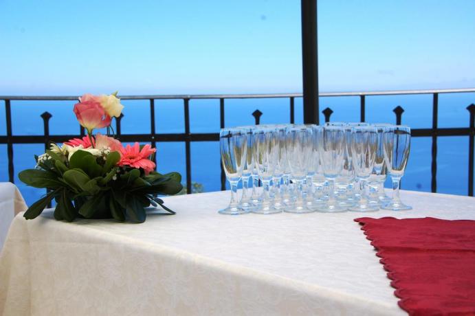 Cocktail Bar in Hotel 4 stelle Eolie