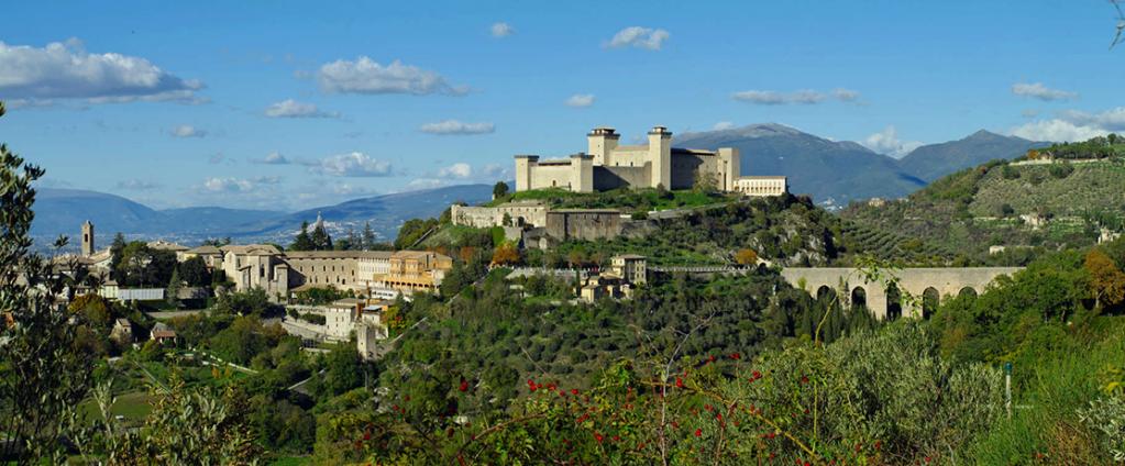 Castello con Suite e BioRistorante vicino Spoleto