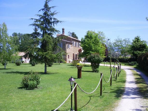 Agriturismo con appartamenti indipendenti Assisi