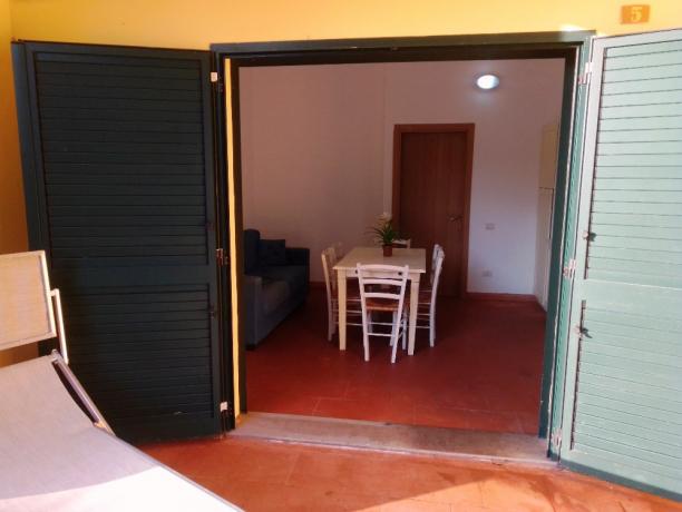 Appartamenti vacanze con portico villaggio-campeggio Oristano-Sardegna 