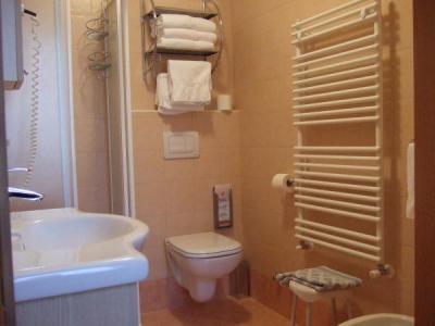 Bagno in camera, Hotel Trentino