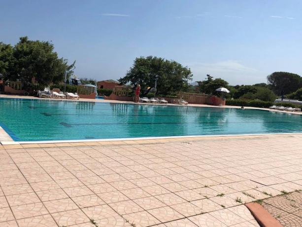 Villaggio campeggio con piscina Sorso Nord-Sardegna  