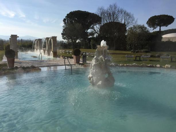 Terme esterne Hotel Roma per rilassante bagno