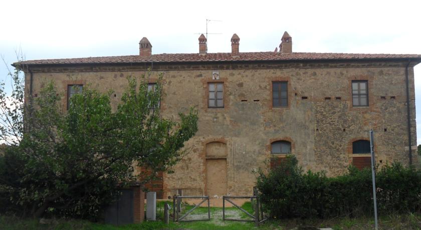 Antico casale ristrutturato con camere