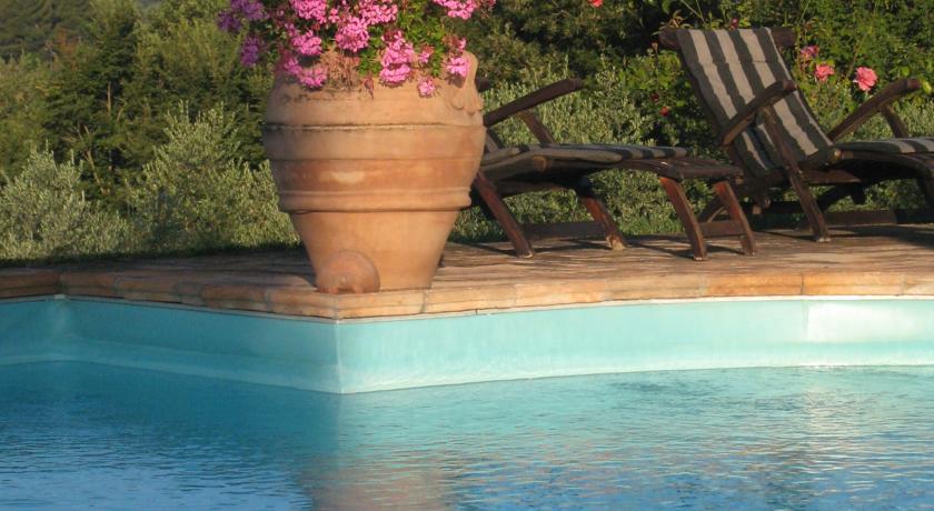 Piscina Panoramica e Ristorante a Todi Umbria