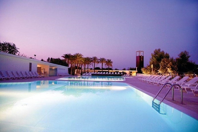 Villaggio con Piscina esterna 