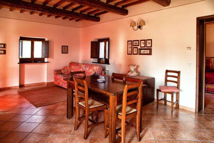 Ampio Salone con Cucina, bilocale vacanza