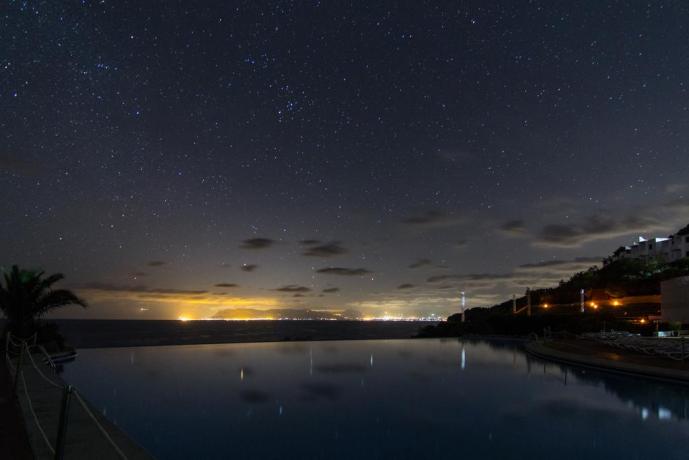 Vilaggio del Mare con piscina sul mare 