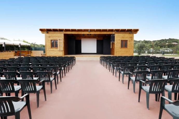 Animazione e spettacoli serali villaggio Sardegna 
