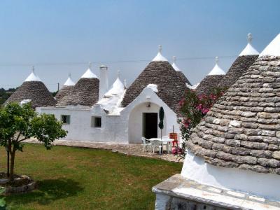 Vista frontale della masseria