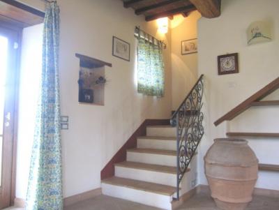 Appartamento 5 camere al piano superiore