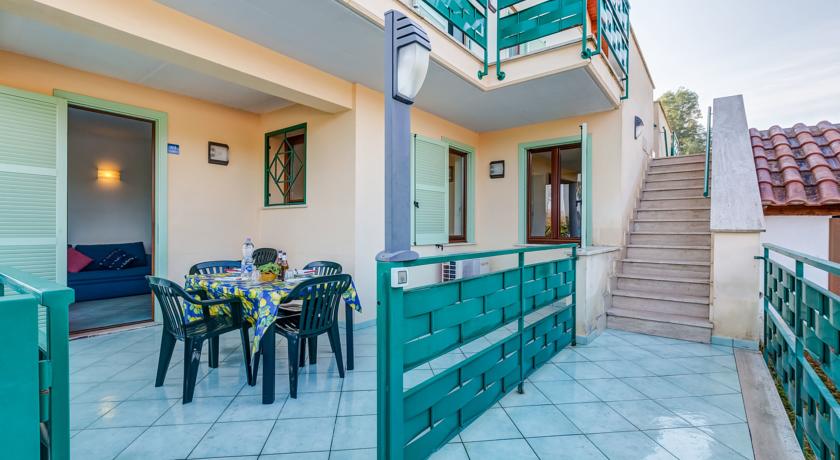 Residence con parcheggio privato, Riviera D'Ulisse