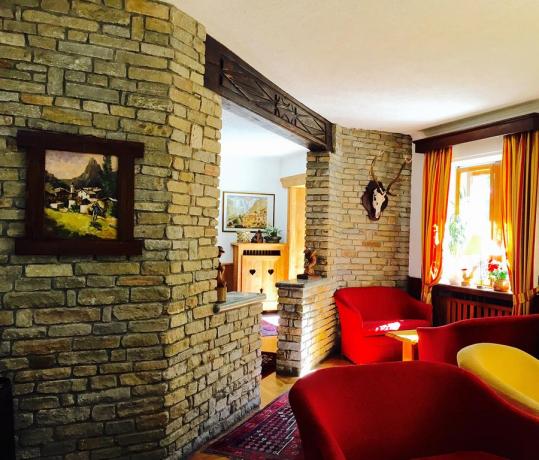 Salotto Hotel per relax con divanetti