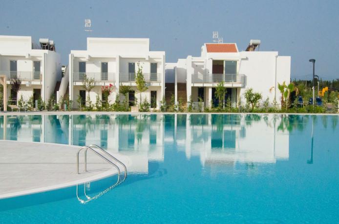 Offerta Agosto in Appartamenti Vacanza Lusso da 4/6 persone a 500mt dal Mar Ionio 