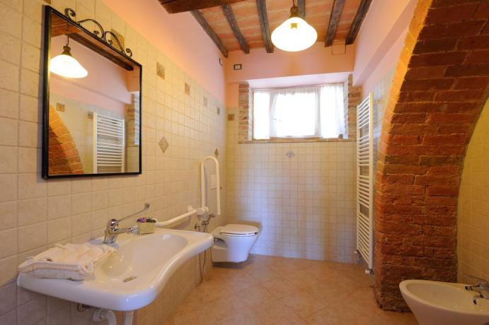 Bagno privato appartamento agriturismo a Città della Pieve 