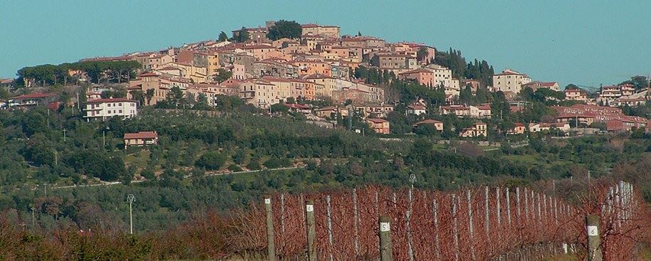 Borgo Castagneto Carducci, vicino nostro Residence, Toscana