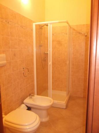 Bagno privato in Hotel nelle Eolie
