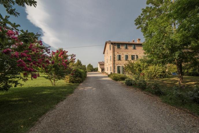 Agriturismo immerso nel verde in Emilia