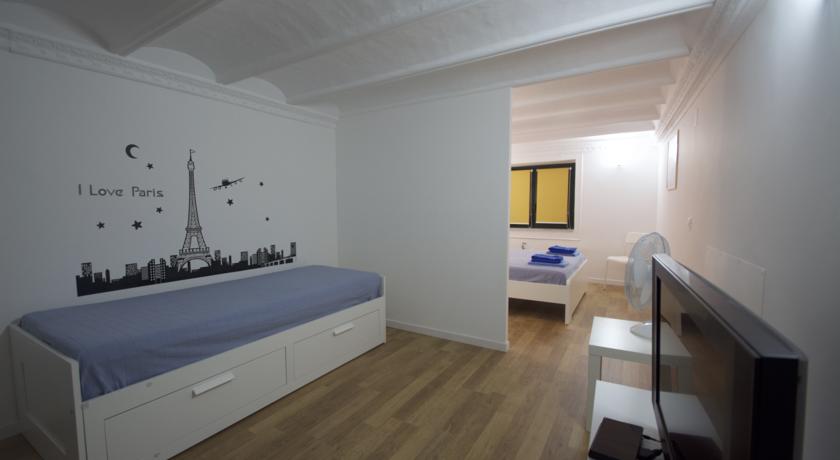 Ampie Confortevoli Camere nel Cuore di Palermo