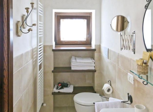 Bagno Camera attrezzato in B&B nella Valle d'Itria