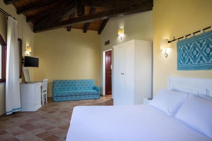 Camere con aria condizionata, scrivania, tv 