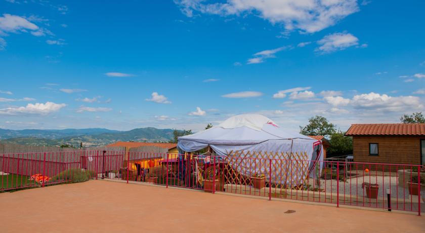 Piscina Panoramica al Toscana Relax Glamping