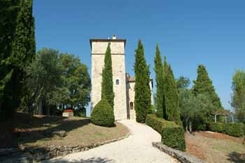 castello-todi-esterno