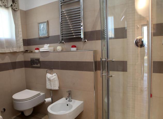 Bagno con Doccia Camera B&B in Umbria