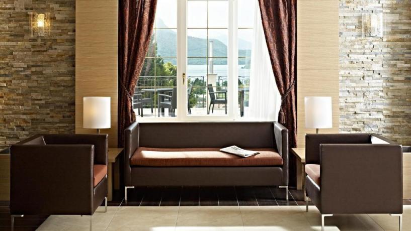 Salotto in Hotel a Molveno + vista panoramica